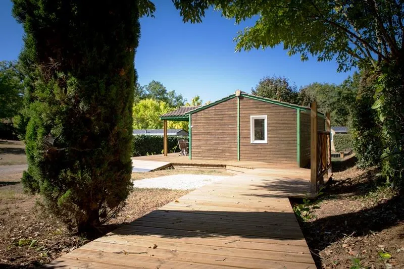 Chalet Dordogne 43 M² Adapté Pmr - 2 Chambres -  Climatisation - Tv Et Barbecue - Grande Terrasse