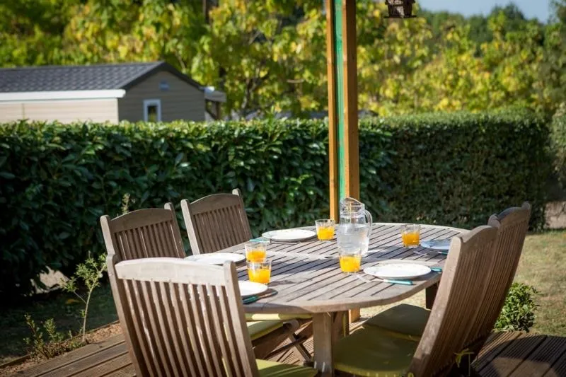 Chalet Dordogne 43 M² Adapté Pmr - 2 Chambres -  Climatisation - Tv Et Barbecue - Grande Terrasse