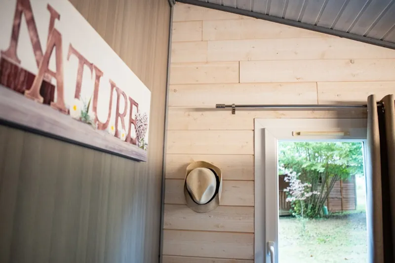 Chalet Cottage 36 M² 2 Chambres - Intérieur Rénové - Climatisation - Tv - Barbecue - Terrasse Semi-Couverte