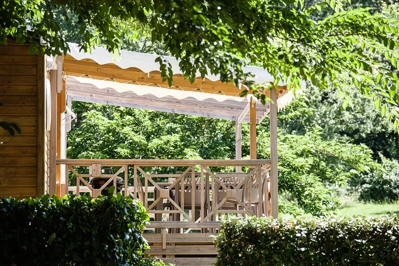 Mobilhome Confort 3 Chambres - Climatisation - Douche Xxl - Tv Et Barbecue - Terrasse Semi-Couverte