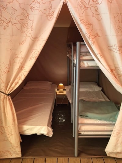 Canada lodge tent