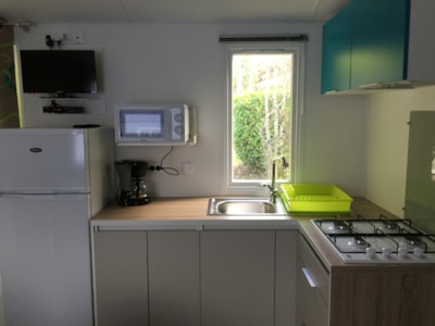 Bermuda Trio mobile home with air conditioning