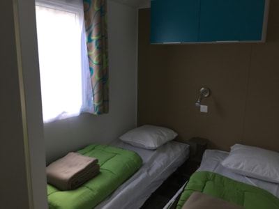 Bermuda Trio mobile home with air conditioning