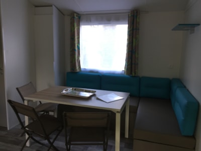 Bermuda Trio mobile home with air conditioning