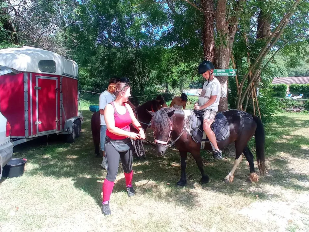 Camping Le Douzou