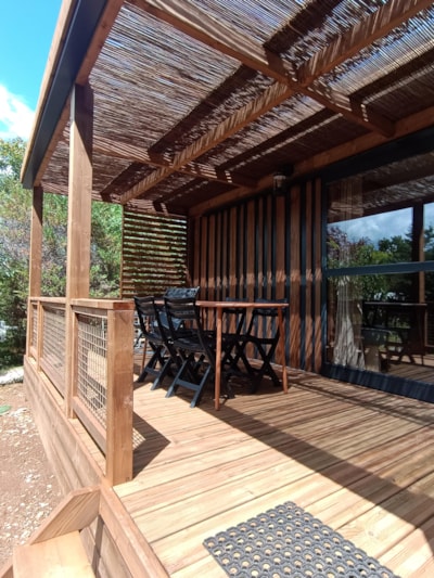 Moréa XL Air-Conditioned Chalet