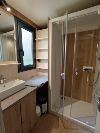Moréa XL Air-Conditioned Chalet