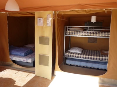 20m² canvas bungalow with 2 bedrooms - Arrival on Saturdays in July and August