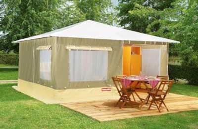 20m² canvas bungalow with 2 bedrooms - Arrival on Saturdays in July and August