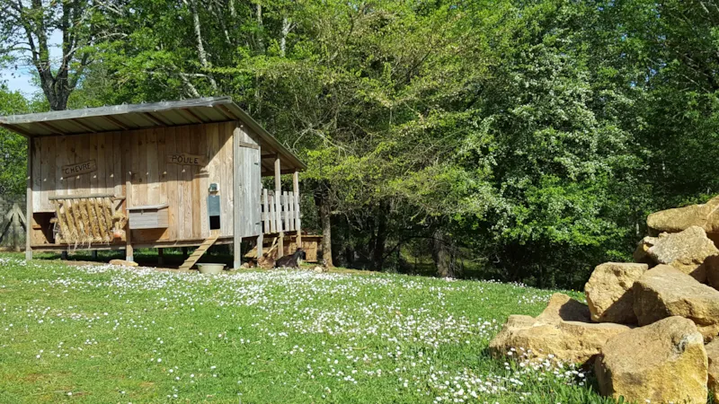 Emplacement Tente Caravane Camping-Car