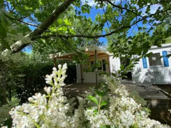 Mietunterkunft - Mobilheim Grand Confort Lilas 28 M² 2 Schlafzimmer – Anreise Sonntags Im Juli Und August - Camping L'Offrerie
