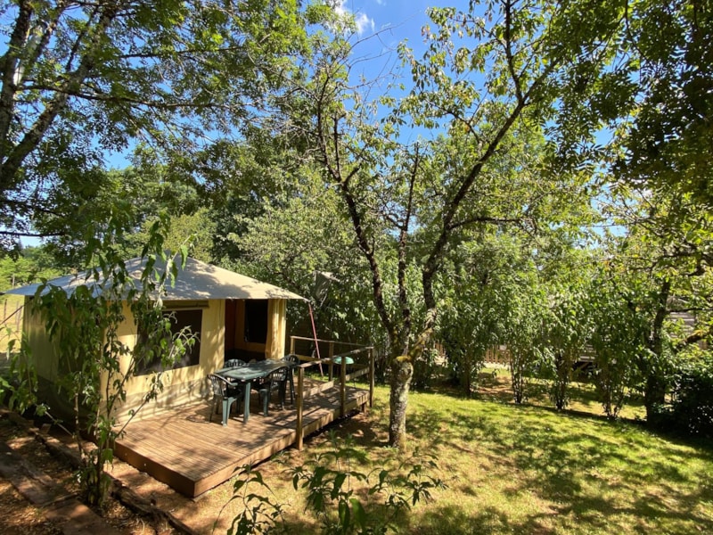 Bungalow toilé 16m² 2 chambres 4 personnes - Arrivée le Samedi en Juillet et Août