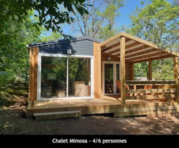 Huuraccommodatie(s) - Chalet Mimosa - 47 M² Met Overdekt Terras - 2 Slaapkamers - Camping Ushuaïa Villages les Pialades