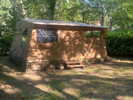 Huuraccommodatie(s) - Tenten Espace 28M² - 3 Slaapkamers (Zonder Privé Sanitair) - Camping Ushuaïa Villages les Pialades