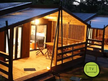 Mietunterkunft - Chalet Mimosa – Tv – 47 M² Mit Überdachter Terrasse – 2 Schlafzimmer - Camping les Pialades