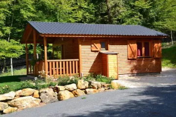 Accommodation - Chalet Family 2 Bedrooms - Camping Le Pont de Mazerat