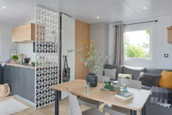Mietunterkunft - Nieuw 2023 ! Stacaravan 32 M² -In Het Hart Van Een Premium Perceel !2 Slaapkamers -Groot Terras - Camping Le Pont de Mazerat