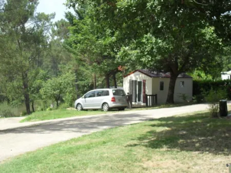 Accommodation - Mobile Home Sémillion 1 Bedrooom  - Lovely View On The Lake + Television - Domaine de l'Etang de Bazange | Sites et Paysages 