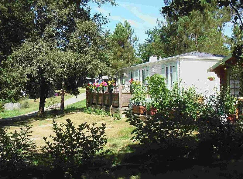 Cottage Privilège 40 M² Bord Étang  - Tv, Climatisation, Lave Vaisselle