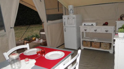 Unusual Safari Tent in Nature by the Pond - Magical View of the Water