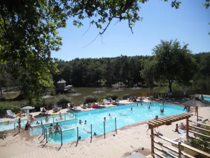 Domaine de l'Etang de Bazange | Sites et Paysages  - Camping2Be