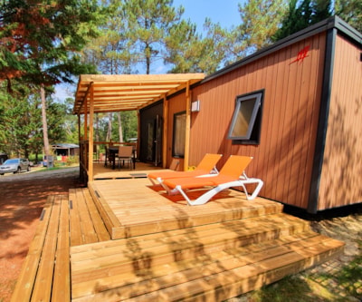 Premium Cottage "Inside Outside" - kitchen opening onto the terrace, TV, air conditioning