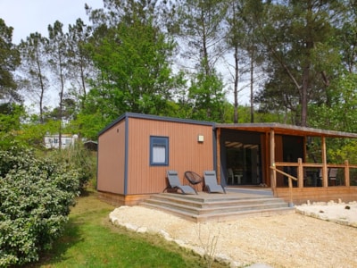 Premium Cottage 40 m² 3 bedrooms, 2 bathrooms, beautiful view of the lake, TV, air conditioning, dishwasher