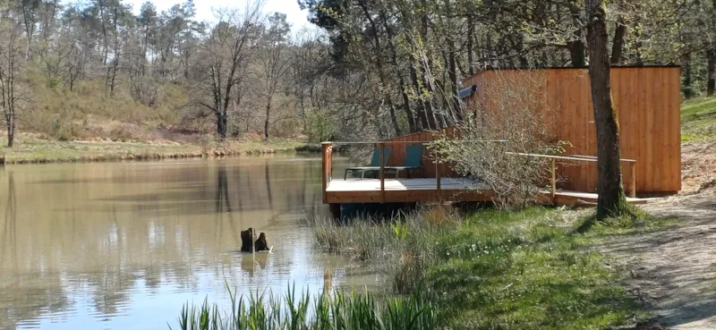 New 2026 ! Cabane Aqualodge Nature© Premium, Climatisation, Tv, 2 Sdb, Terrasse 40 M² Sur L'eau