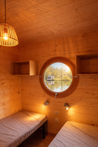 New for 2026! Aqualodge Nature© Premium cabin, air conditioning, TV, 2 bathrooms, 40 m² terrace over the water