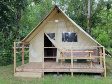 Location - Tente Lodge Équipée - Camping L'Agrion Bleu