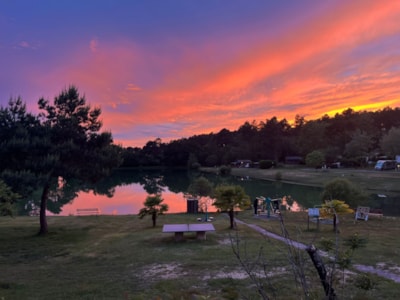 Essential mobile home with view of the lake - 2 bedrooms