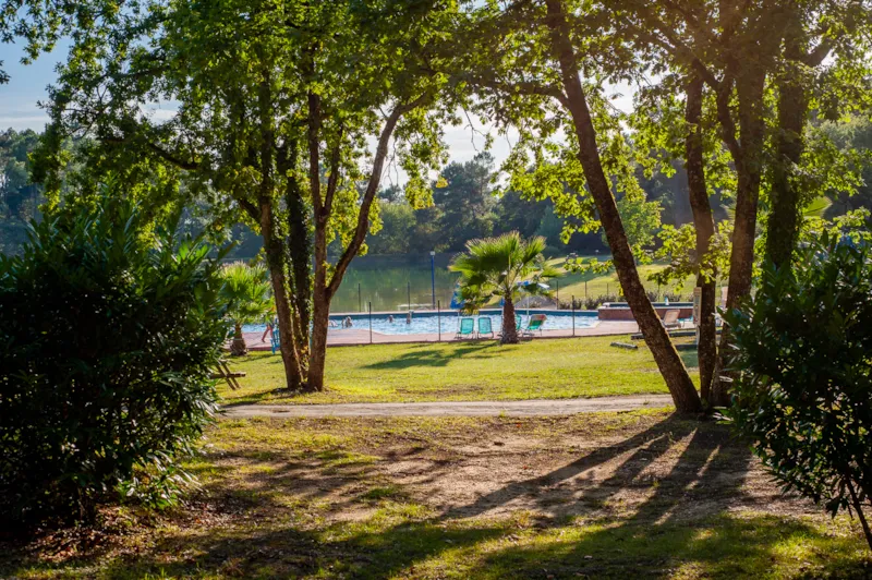 Emplacement Nature  10 A  Pour 2 Pers