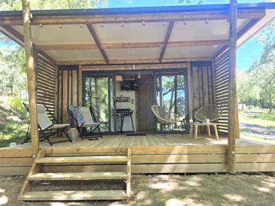Premium Duo Chalet overlooking the pond