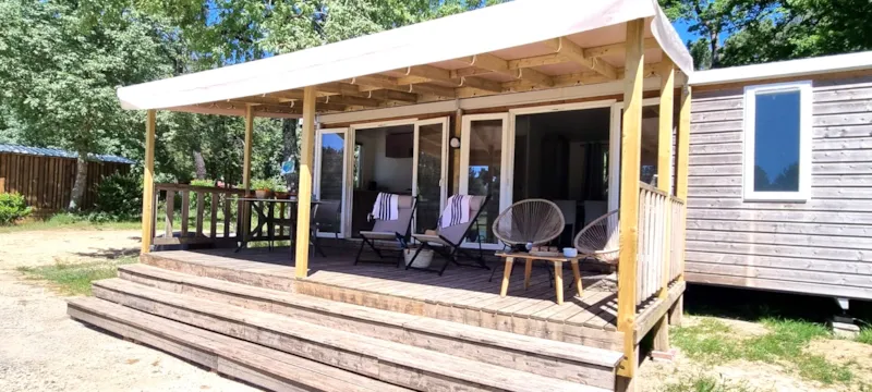 Mobil Home Premium Face À L' Étang