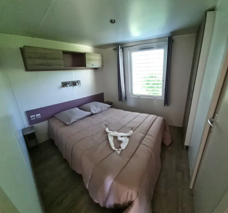 Mobil Home Premium Face À L' Étang