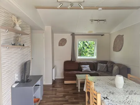 Accommodation - Essential Mobile Home With View Of The Lake - 2 Bedrooms - Gaia Ecolodge