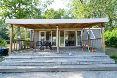 Premium mobile home facing the pond