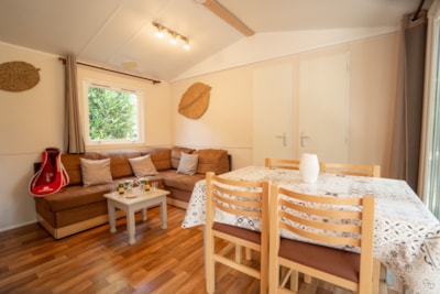 Essential mobile home with view of the lake - 2 bedrooms