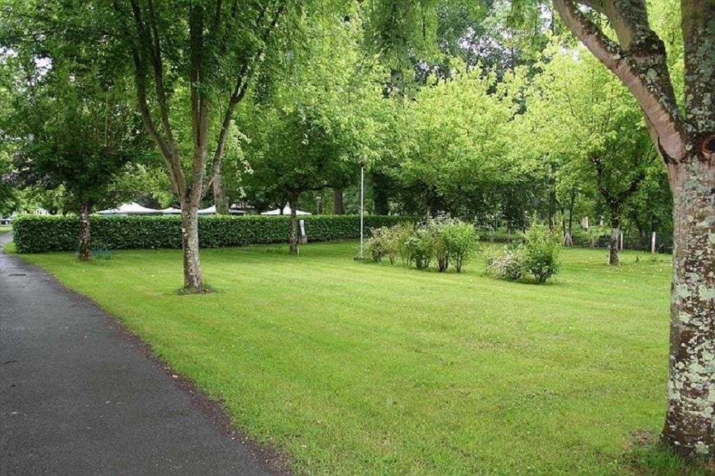 Camping Le Plein Air Neuvicois — Photo 7