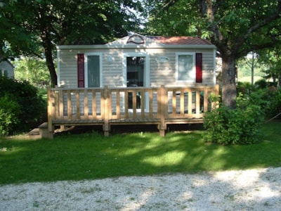 Cozy Mobile Home with Bunk Beds — 1
