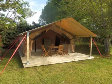 Accommodation - Chalet Toilé Lodge Victoria (30 M²) - Camping la Ferme de Perdigat