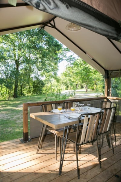 Premium Lodge Tent