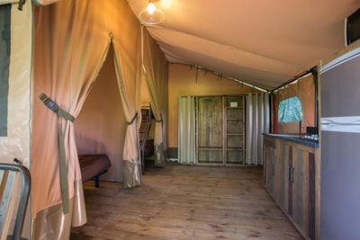 Premium Lodge Tent Wednesday
