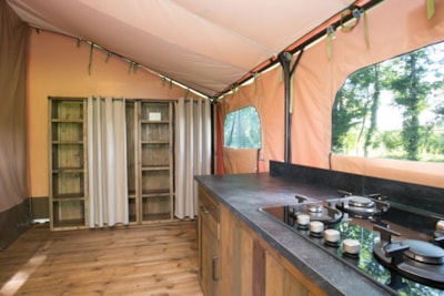 Premium Lodge Tent Wednesday