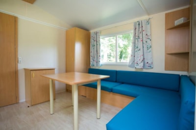 Mobile home (arrival on Wednesday in summer)