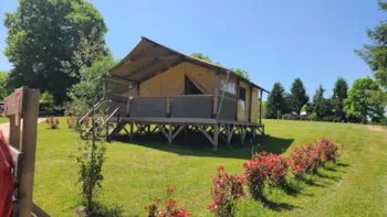 Mietunterkunft - Zeltbungalow Bali - 2 Schlafzimmer - 32M² (Ohne Sanitäranlagen) - Camping Ushuaïa Villages Le Bois Coquet