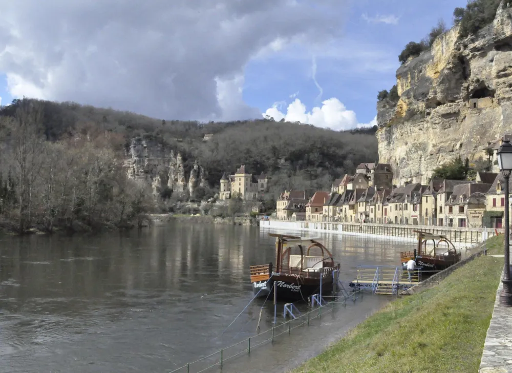 Camping APV La Pélonie