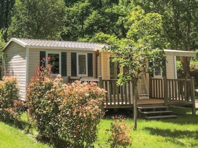 Comfort Mobile Home - 3 bedrooms - TV - Semi-covered wooden terrace - 34m² — 1