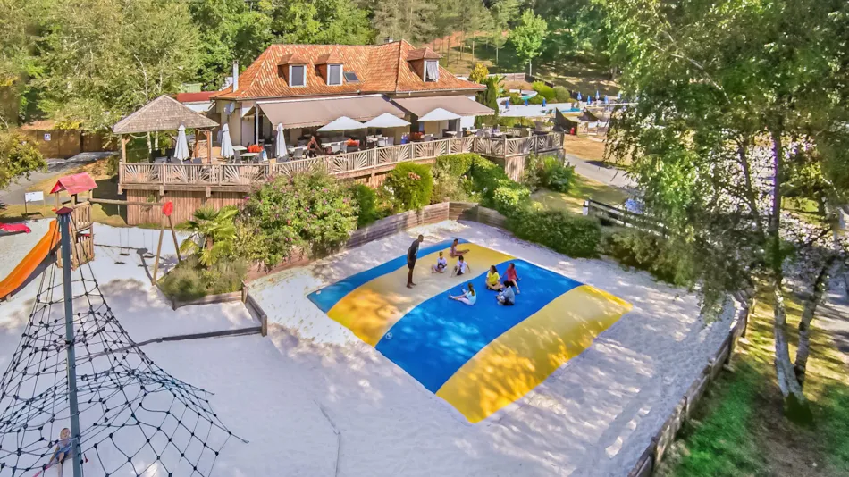 Camping APV La Pélonie