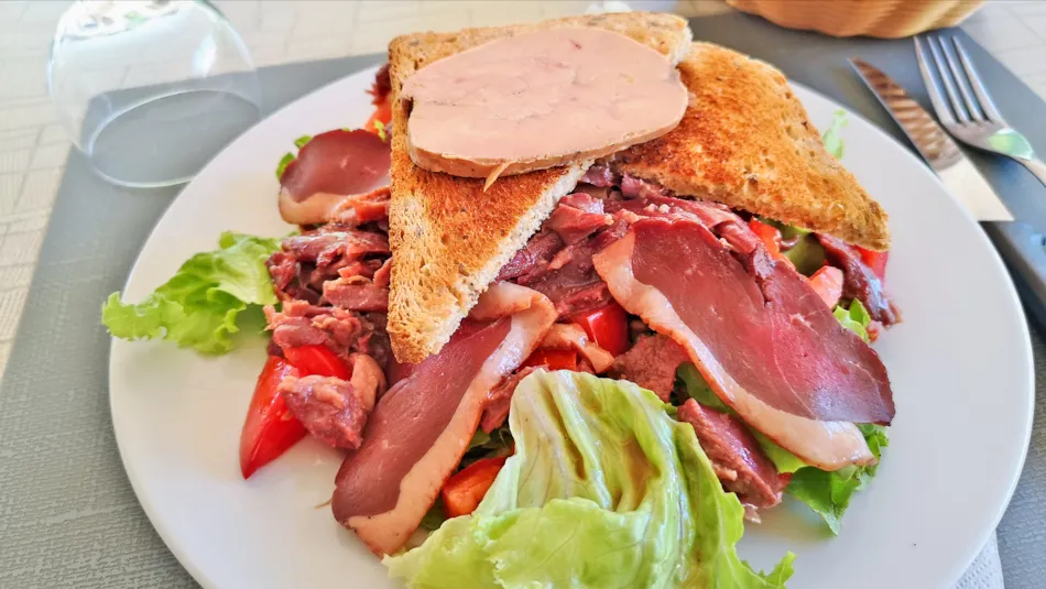 Camping APV La Pélonie